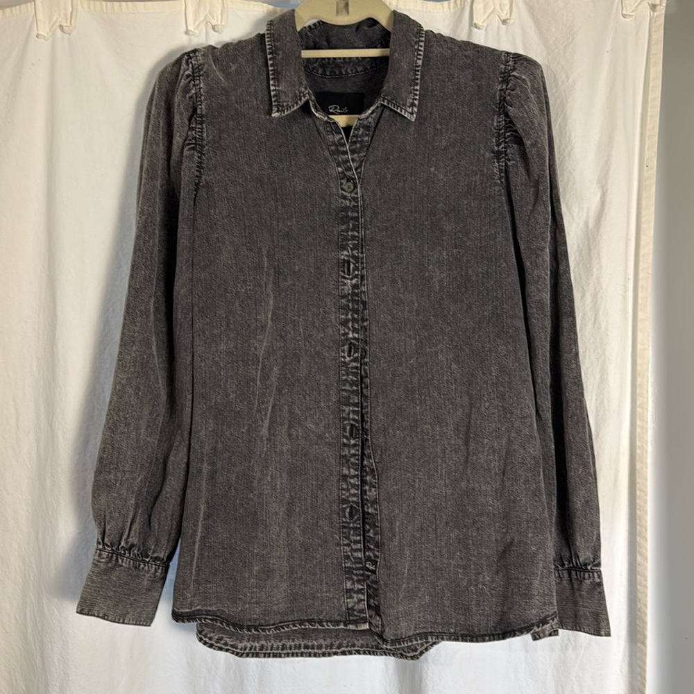 Black chambray style puff sleeve shirt